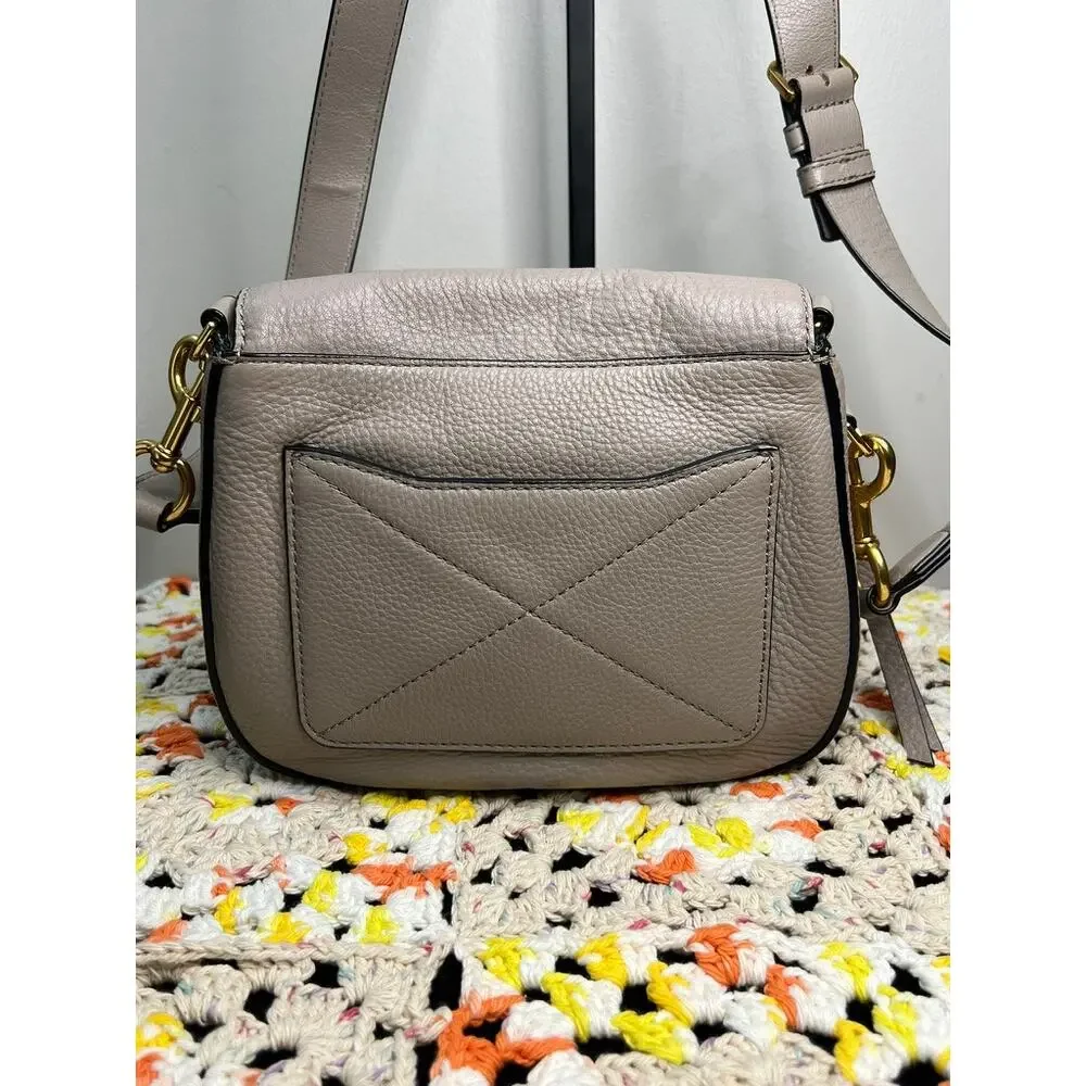 Marc Jacobs Recruit Nomad Pebbled Leather Saddle Crossbody Bag Taupe Gray